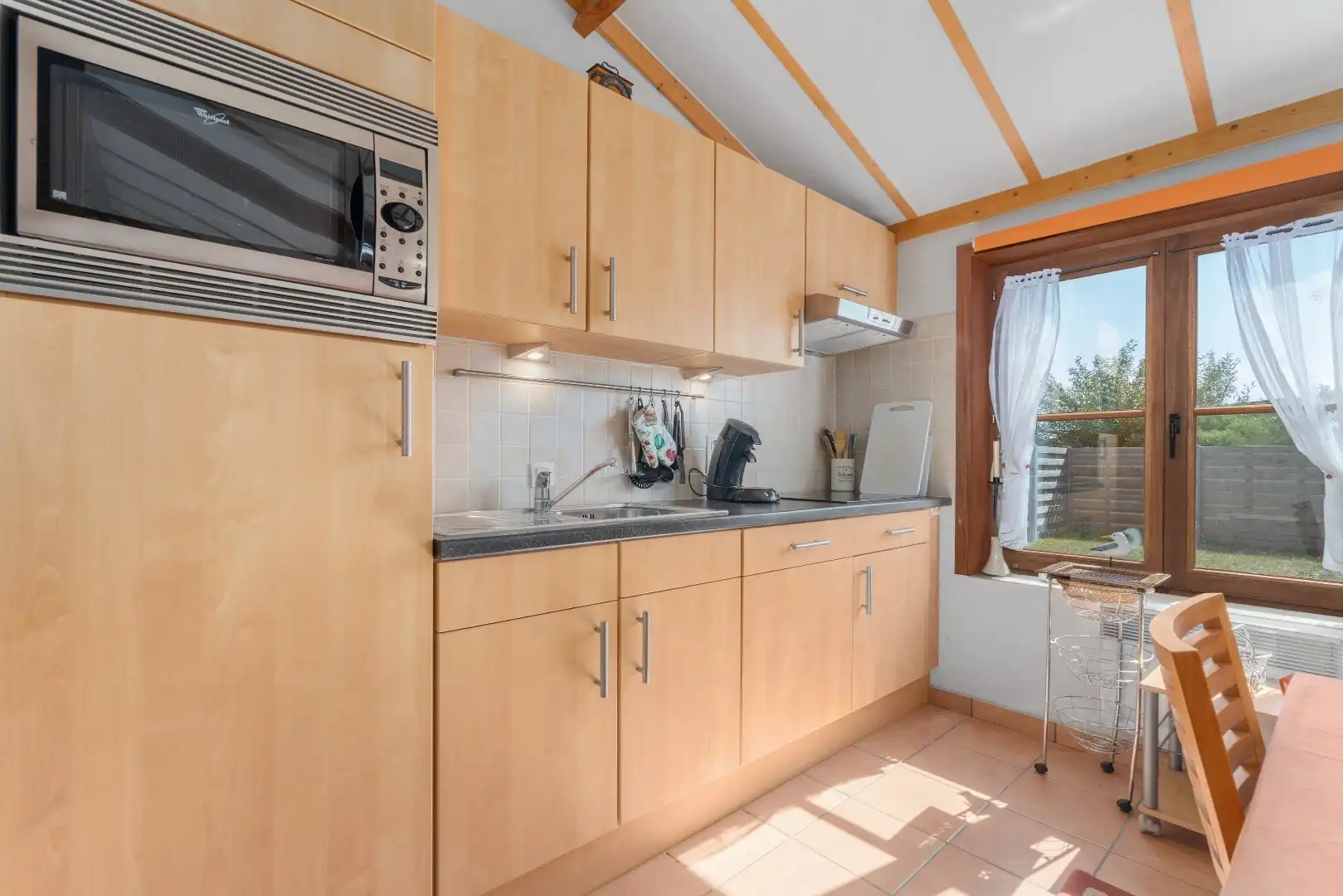 Zonnige vakantiewoning vlakbij zee foto 11