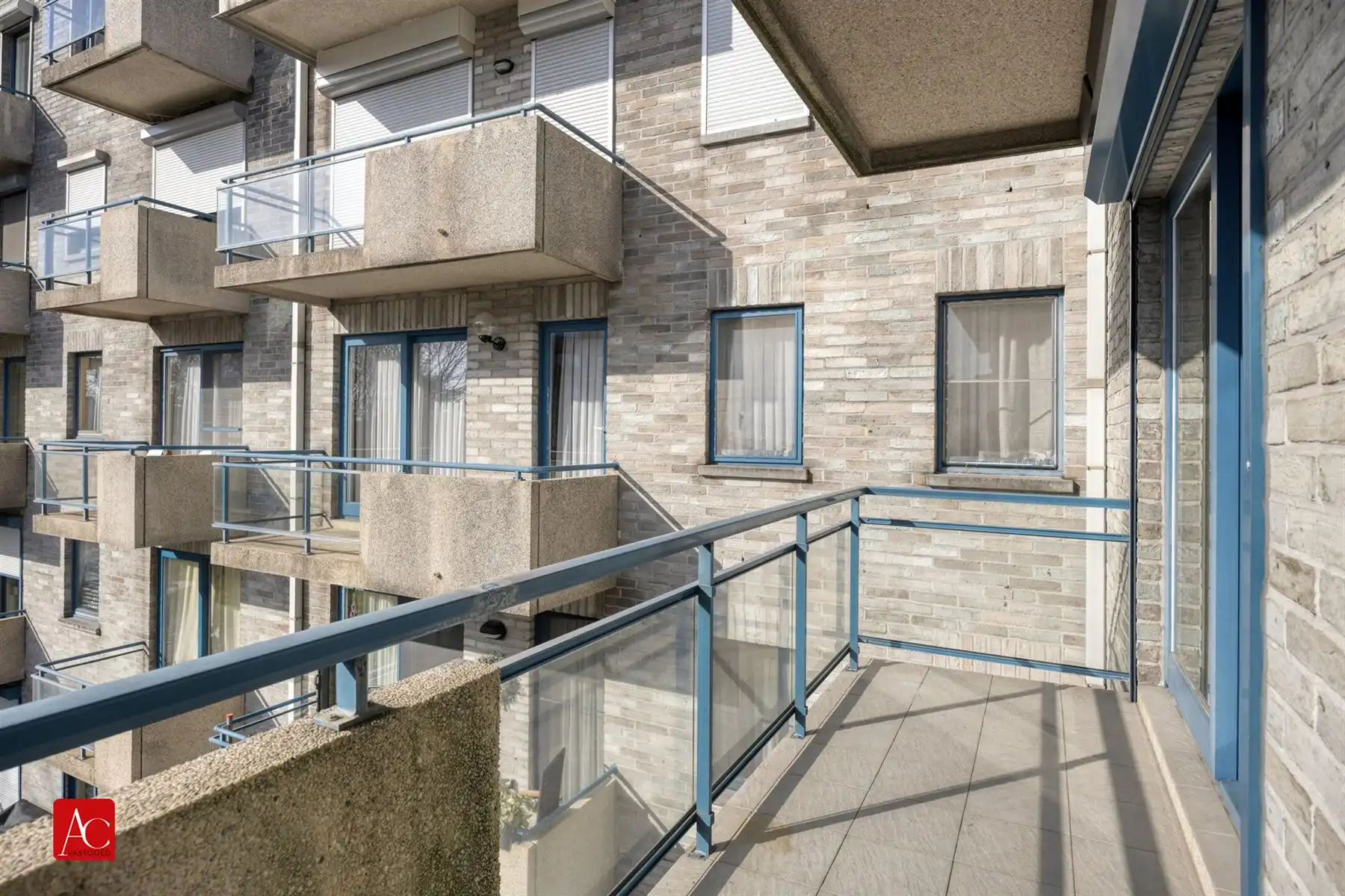 Appartement 3de verdieping met terras en 2 slaapkamers foto 18