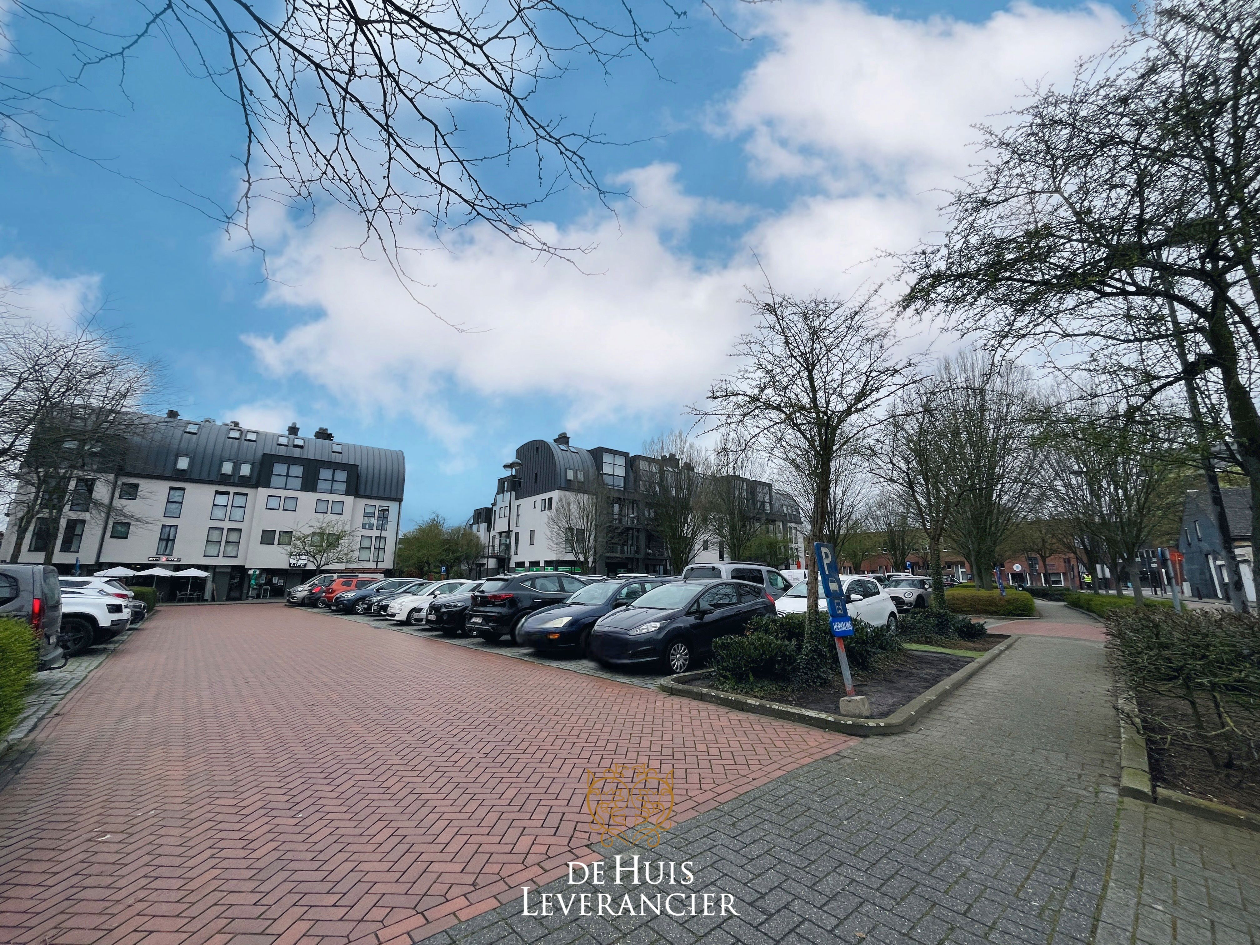 Handelspand op Hoeklocatie met veel parkeergelegenheid!  foto 19