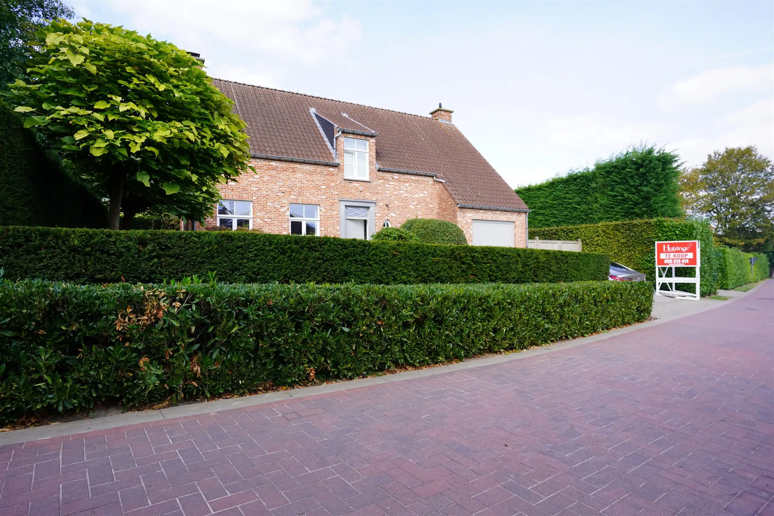 Totaal gerenoveerde eigendom op 1.245 m² nabij Kortrijk foto 3