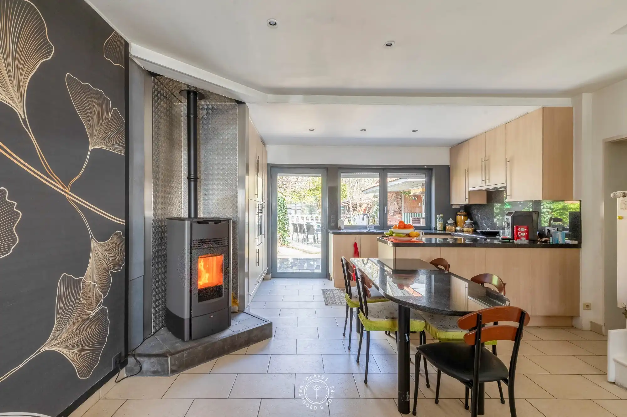 Ruime gezinswoning met 4 slaapkamers en zicht op het groen foto 11