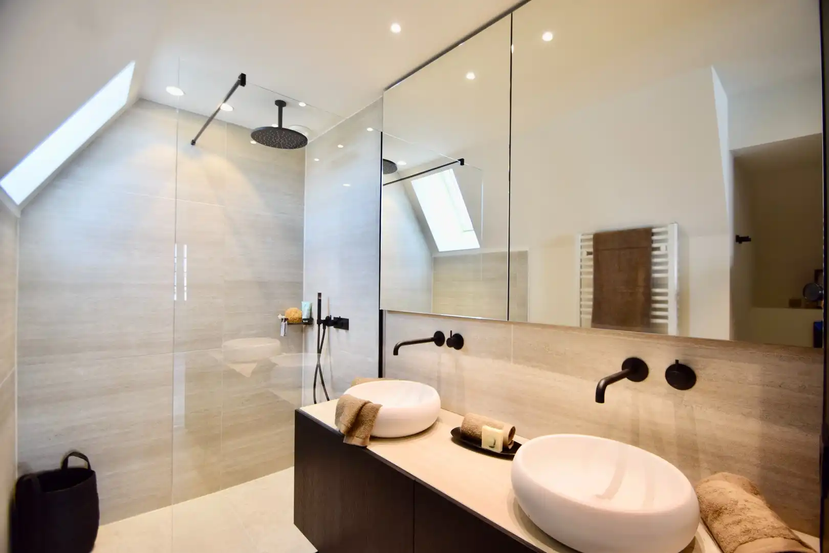 Alleenstaande villa gelegen in een groene omgeving, aan de rand van het Zoute. foto 14