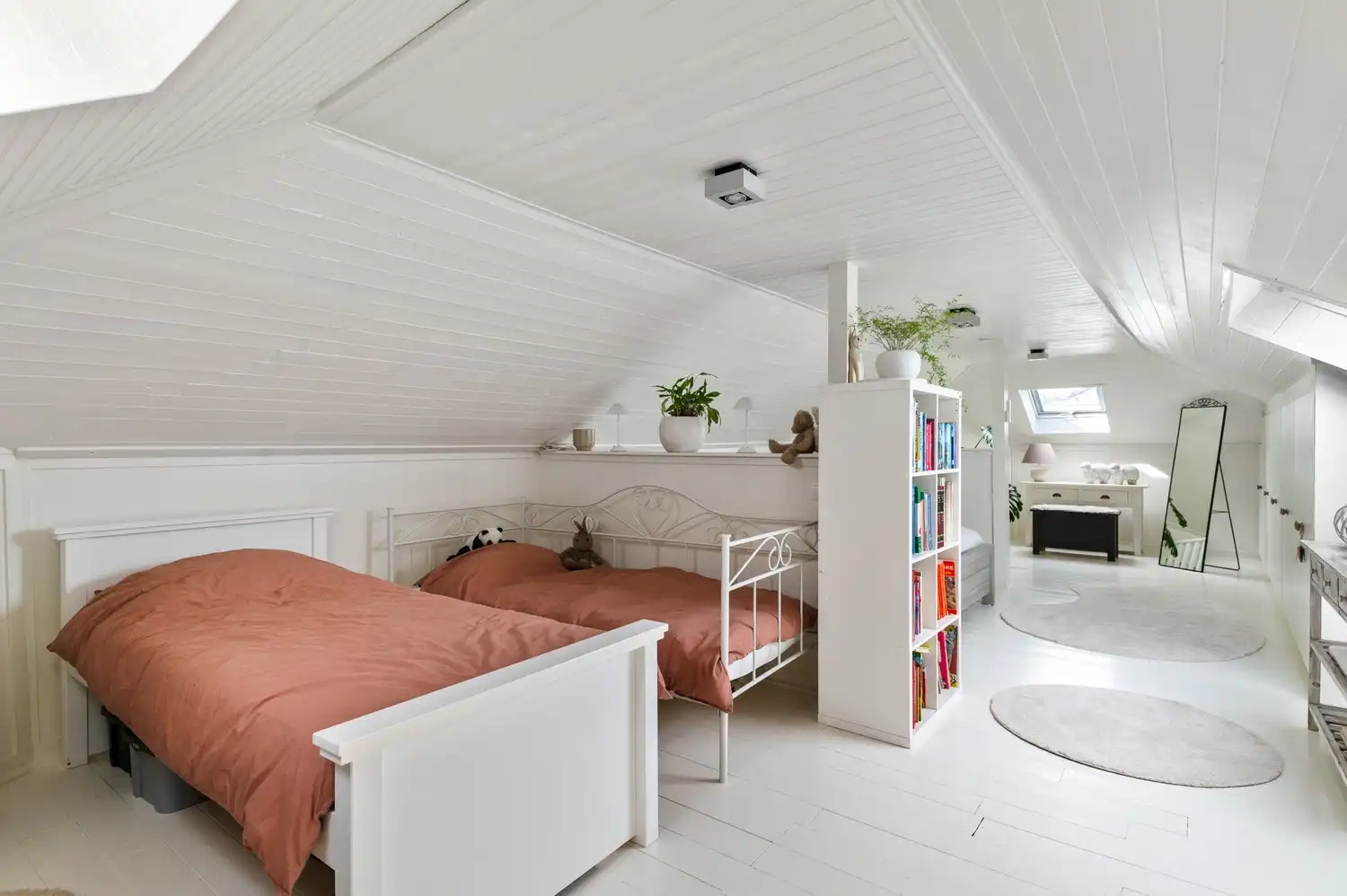 Instapklare laagbouwwoning met 3 slaapkamers & idyllische tuin te Lier foto 22