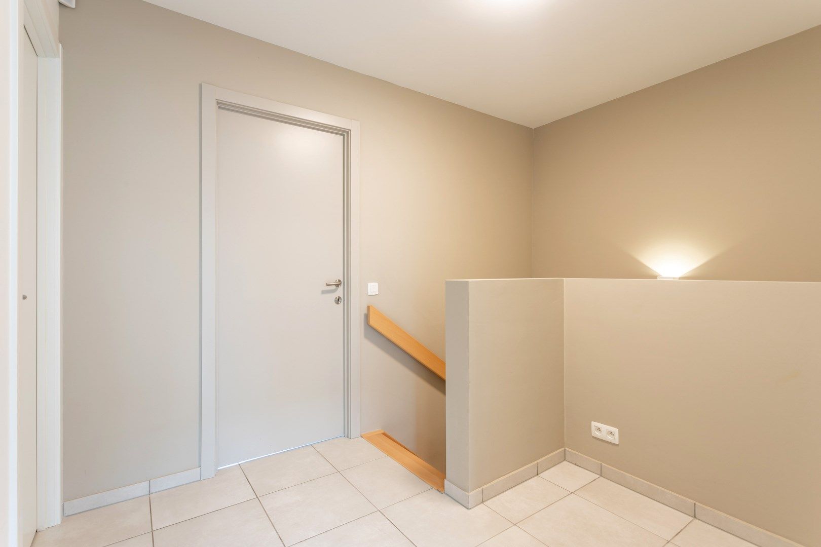 Instapklare, energiezuinige woning 3slpks, tuin en garage foto 10