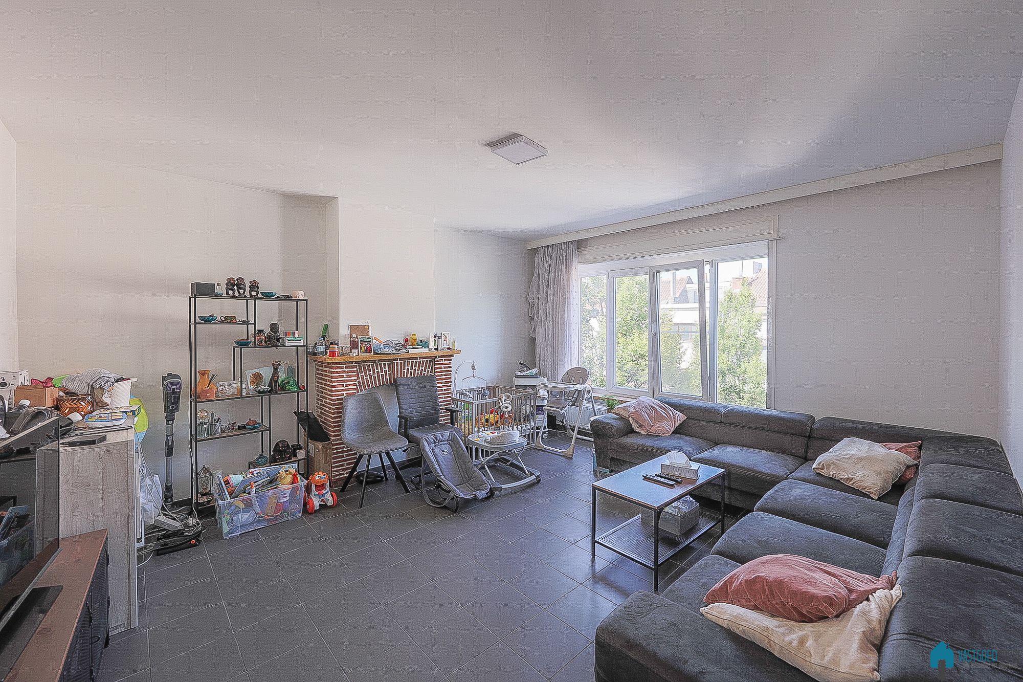 Opbrengsteigendom: 3 appartementen, 4 garageboxen foto 5