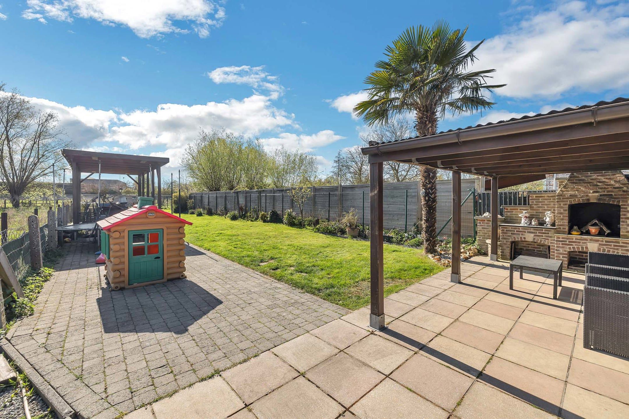 Ruime landelijke villa met 7 slaapkamers en prachtig tuin foto 26