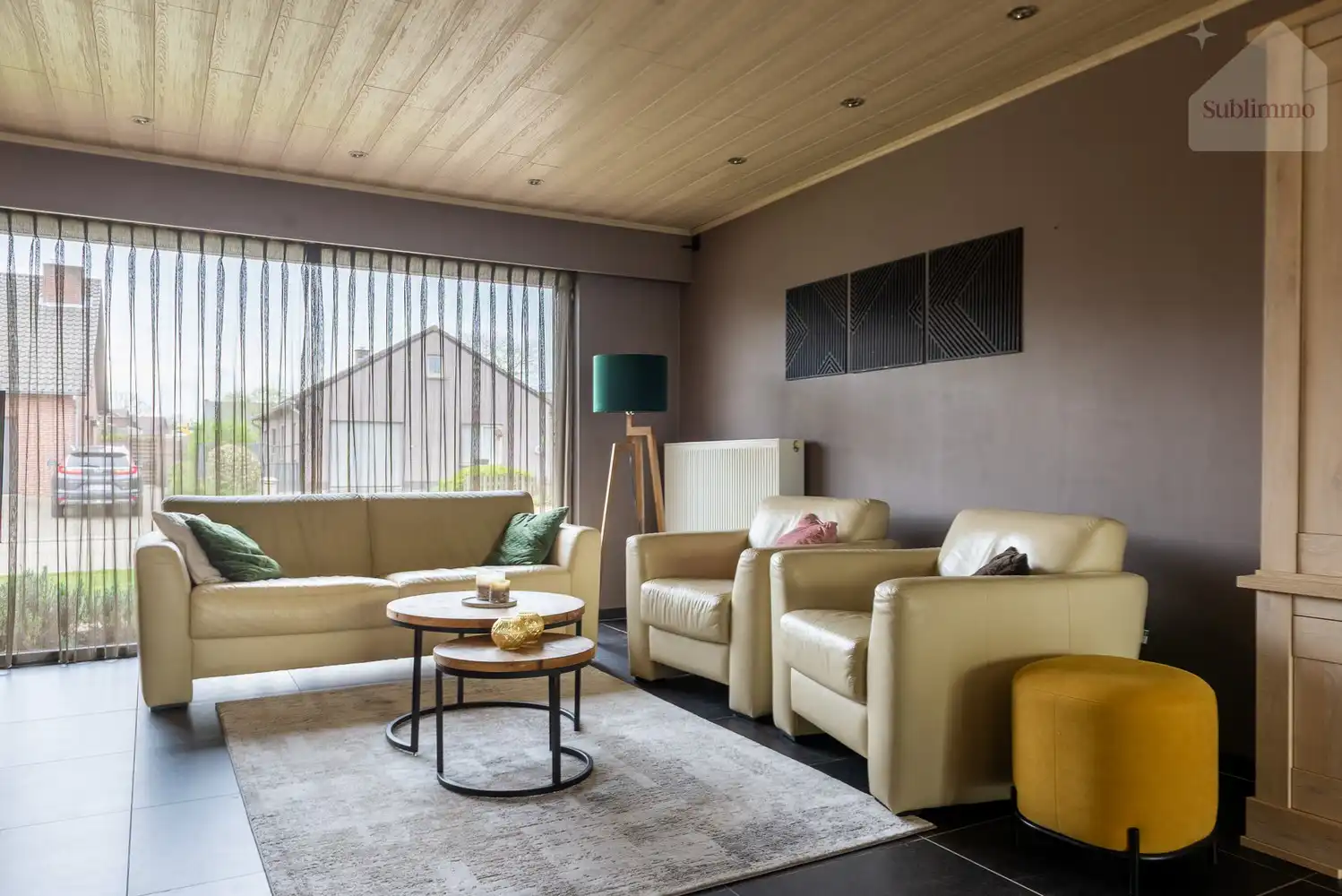 Rustig gelegen gezinswoning met 3 slaapkamers op een perceel van 744 m². foto 3