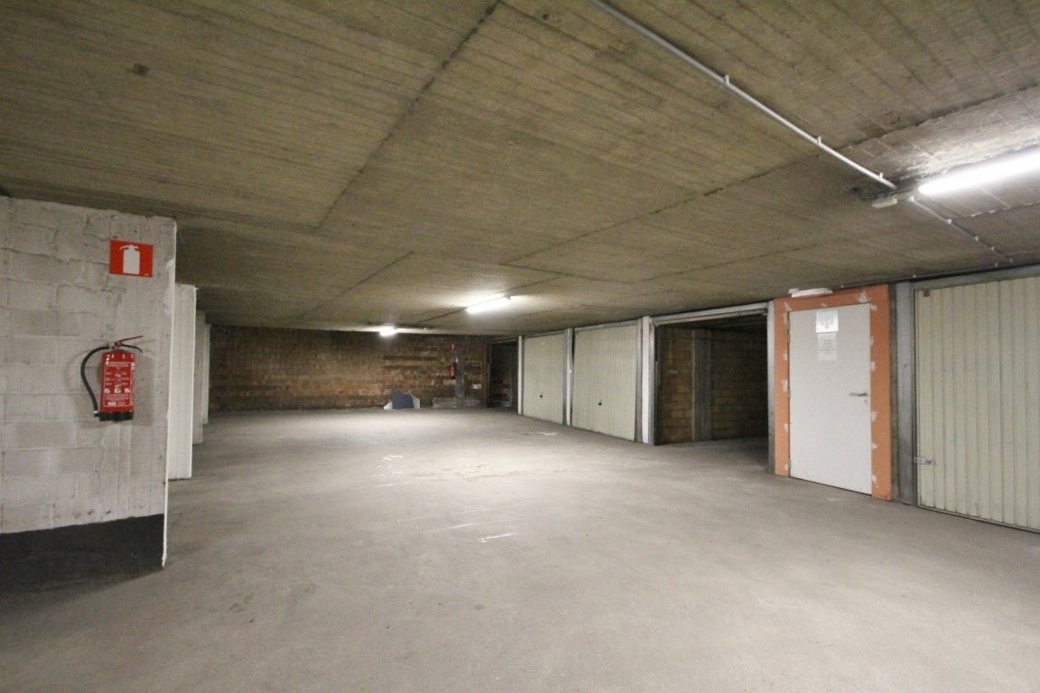 Garagebox in het centrum van Sint-Truiden foto 2