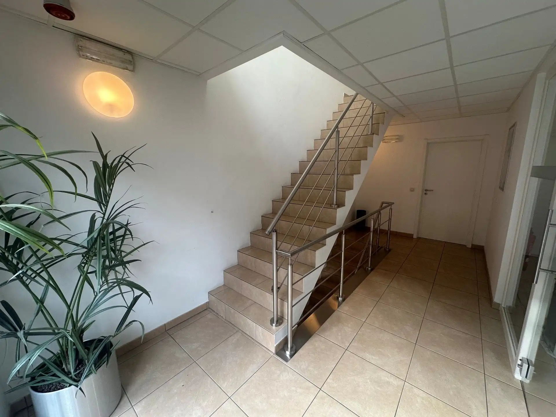 Opvallend handelspand op commerciële toplocatie! foto 6