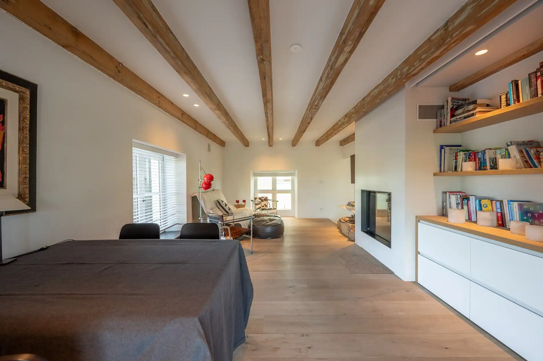 Uniek eigendom met adembenemende zichten gelegen op een perceel van ongeveer 3000 m². foto 17