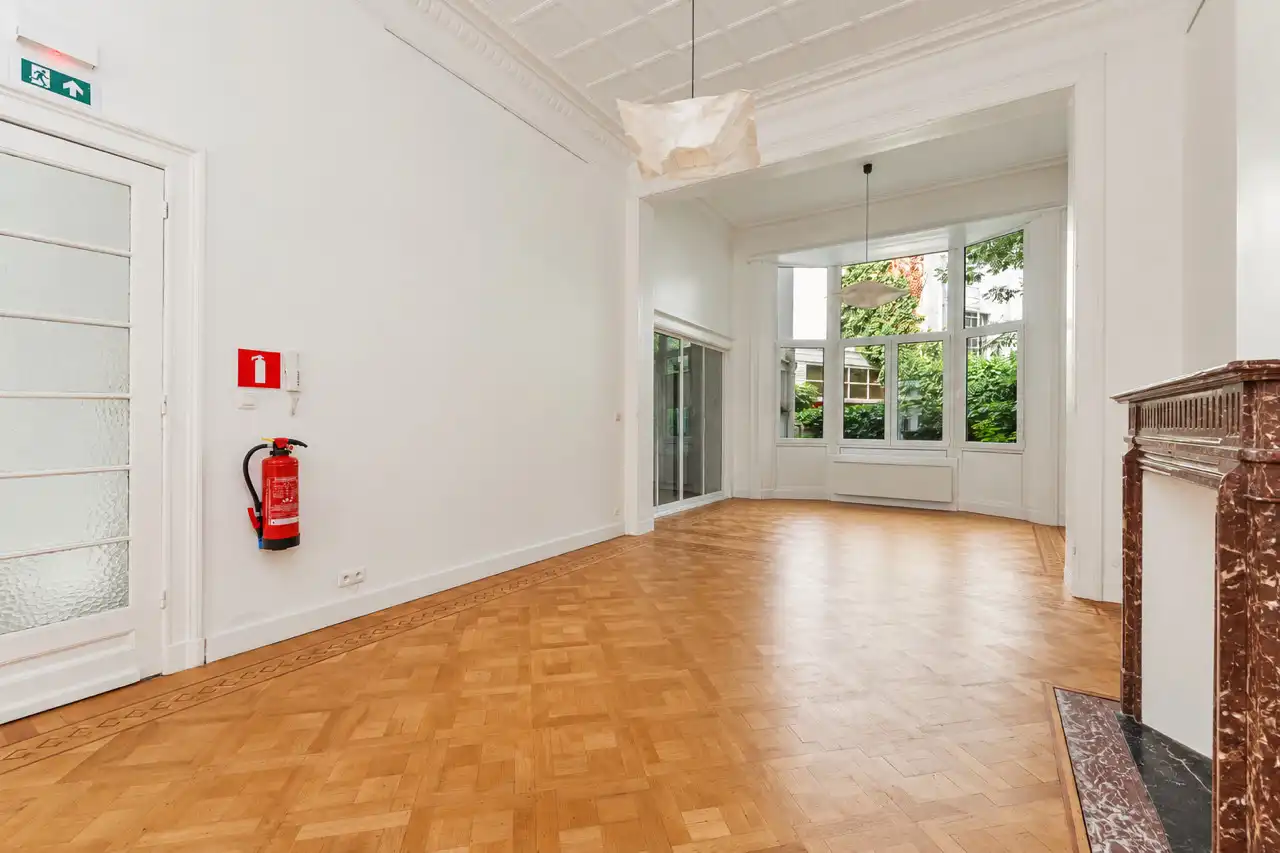 Instapklare en ruime herenwoning (362m²/EPC B) met zalige buitenruimtes op toplocatie te Antwerpen-Zuid: ideaal voor combi wonen/werken! foto 7