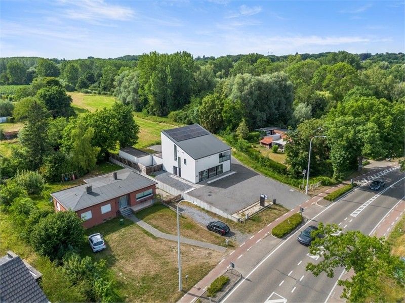 RUIME OPEN BEBOUWING MET KANTOOR EN ADEMBENEMEND ZICHT IN HASSELT foto 4