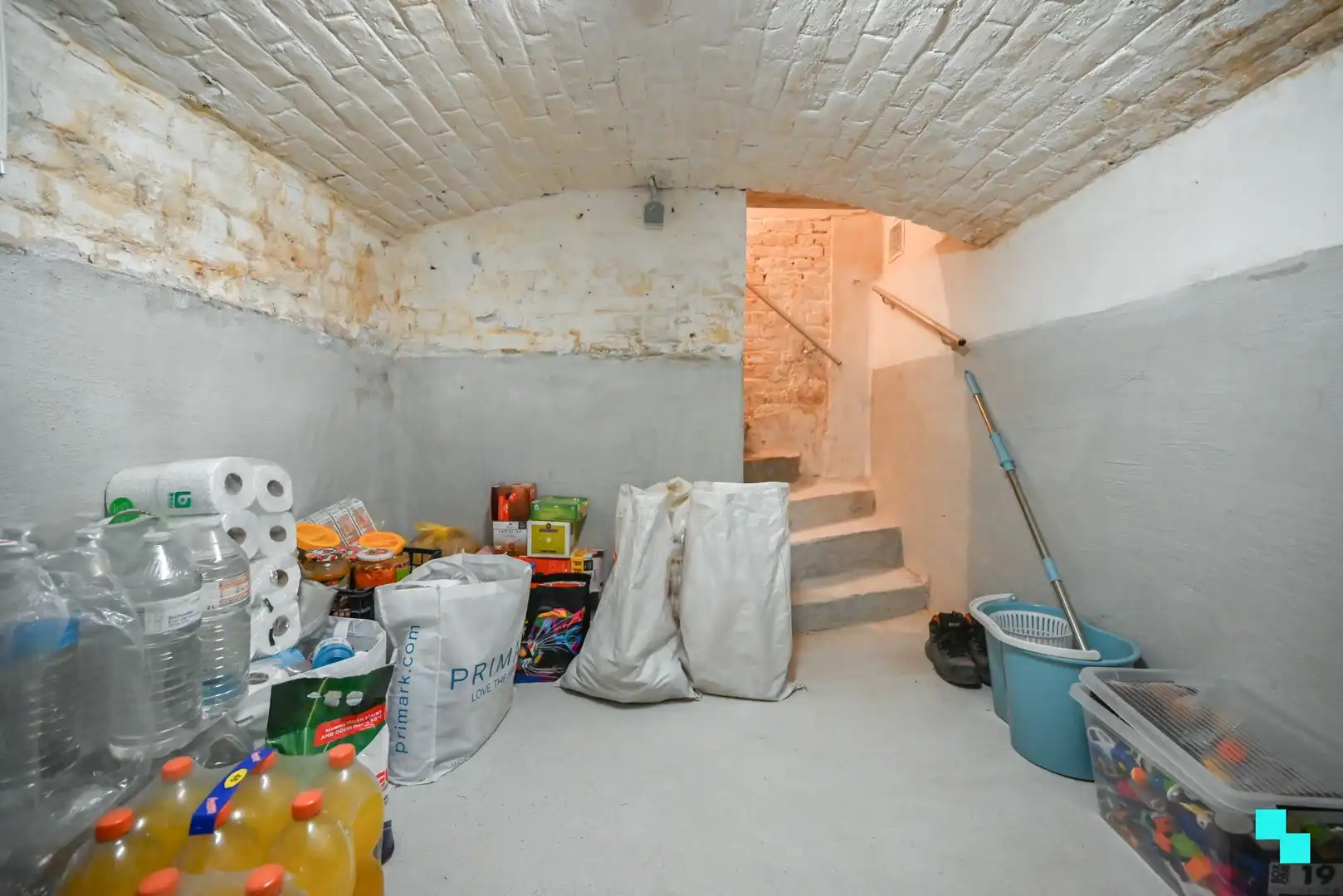 Ideale opbrengsteneigendom te hartje Izegem foto 14