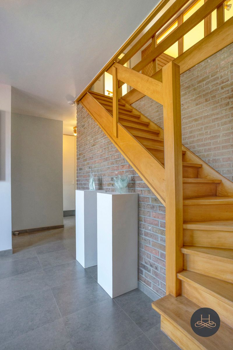 Vrijstaande woning met prachtig aangelegde zuidgerichte tuin foto 12
