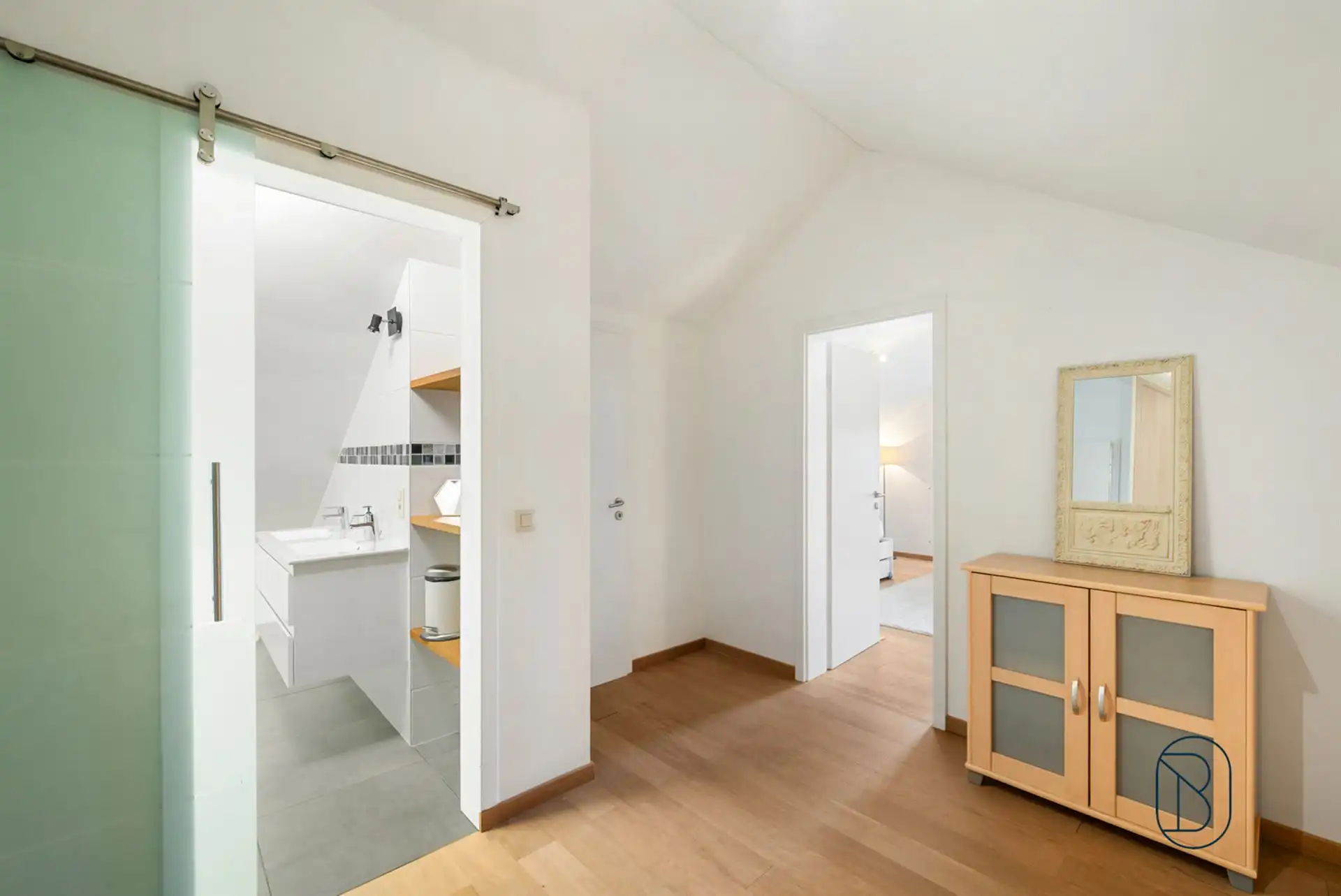 Topgelegen prachtige vakantiewoning met binnenzwembad foto 31