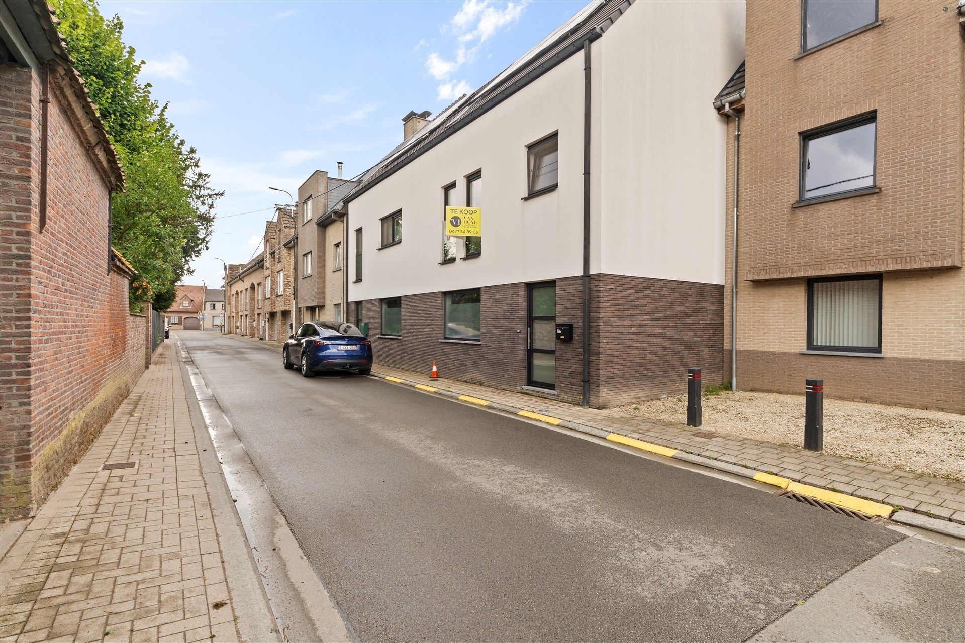 Recente woning, 5 slaapkamers, met garage en staanplaats. foto 22