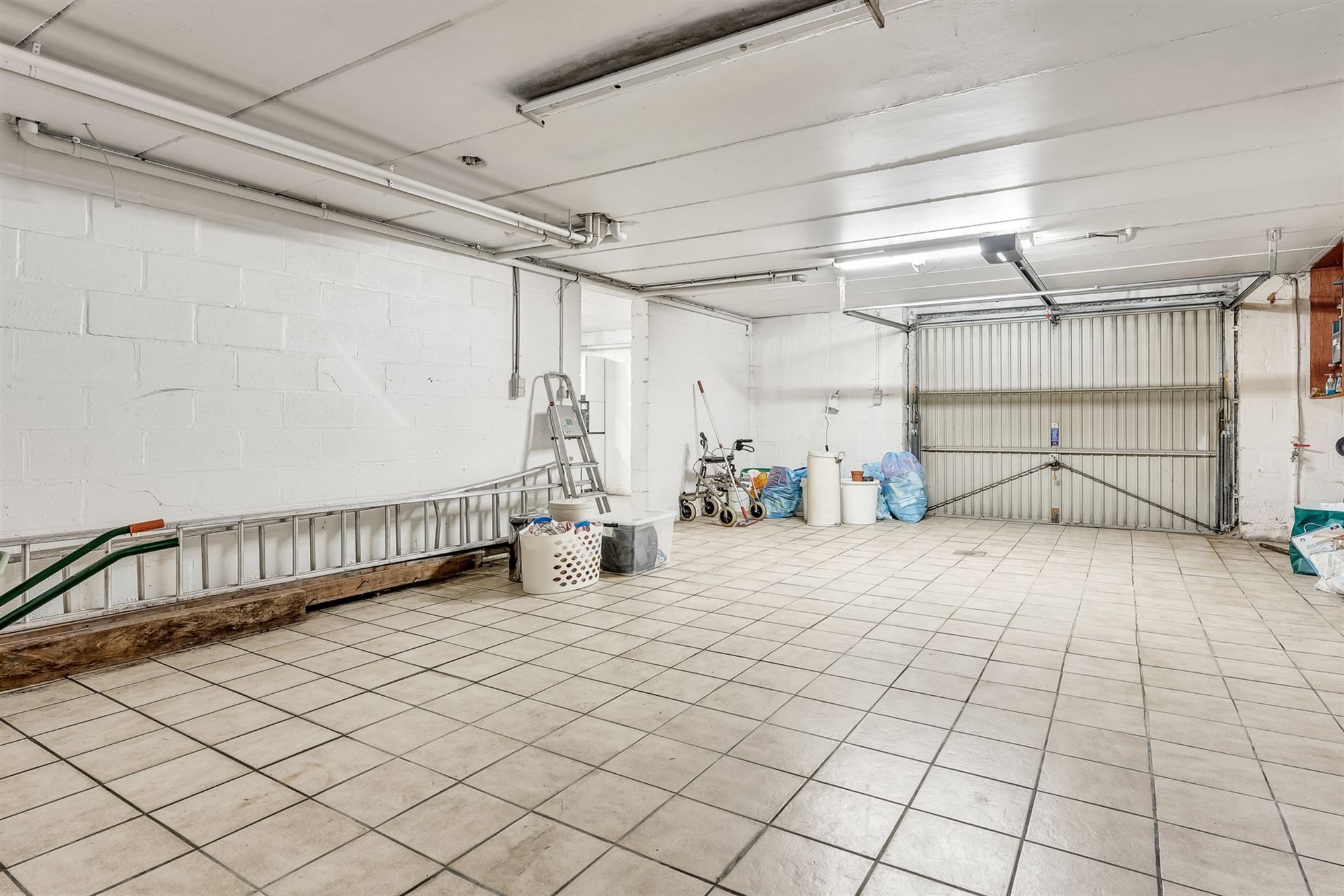 ZEER RUIME WONING (380M²) MET 4 SLAAPKAMERS GELEGEN OP EEN ZONNIG GEORIËNTEERD PERCEEL VAN 12A70CA TE BEVERLO foto 20
