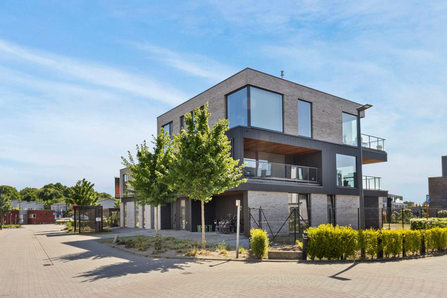 Luxueus, ruim en hoogwaardig afgewerkt appartement te Heusden foto 27