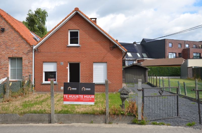 Te huur Moorslede woning met tuin en garage foto {{pictureIndex}}