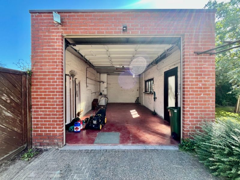 CHARMANTE VILLA IN RUSTIGE WOONWIJK MET UITSTEKENDE LIGGING foto 17