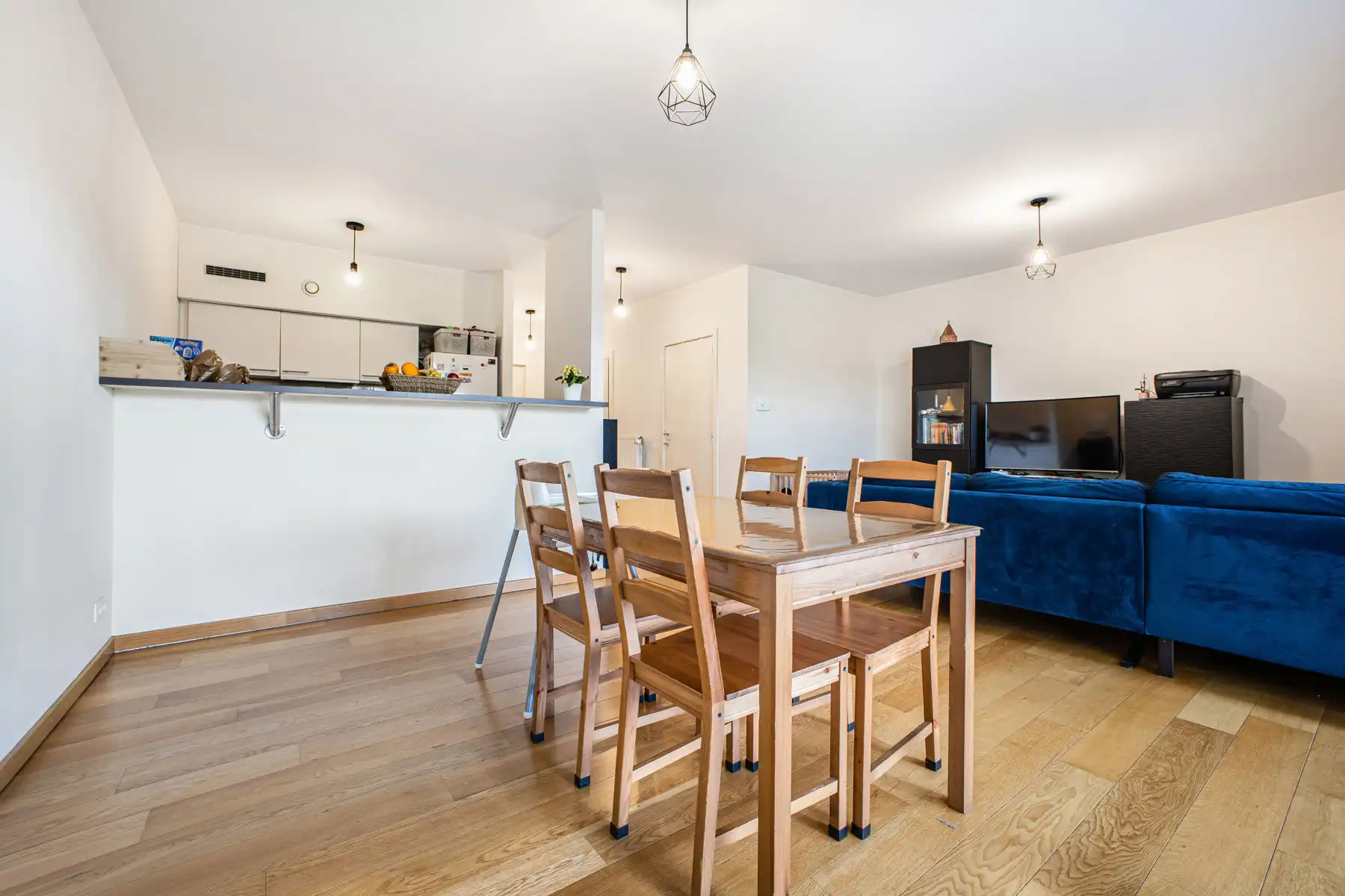 Appartement met 2 slaapkamers, terras, kelder en staanplaats foto 6