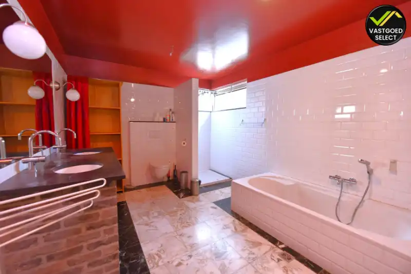 Vastgoed Select: Ruime woning met loods en weide totaal 2624 m² in Sint-Laureins foto 12