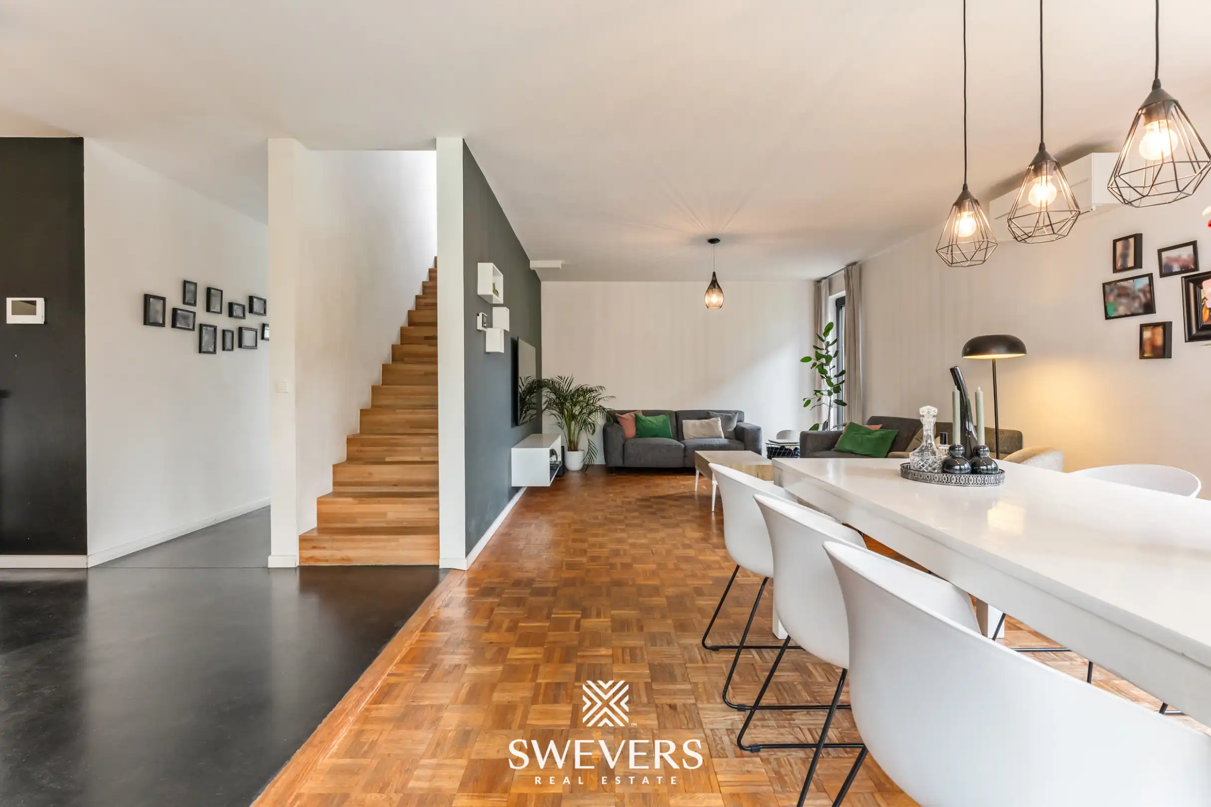 Recente en lichtrijke woning met zonnige zuidwestelijke tuin te Zonhoven:  foto 9