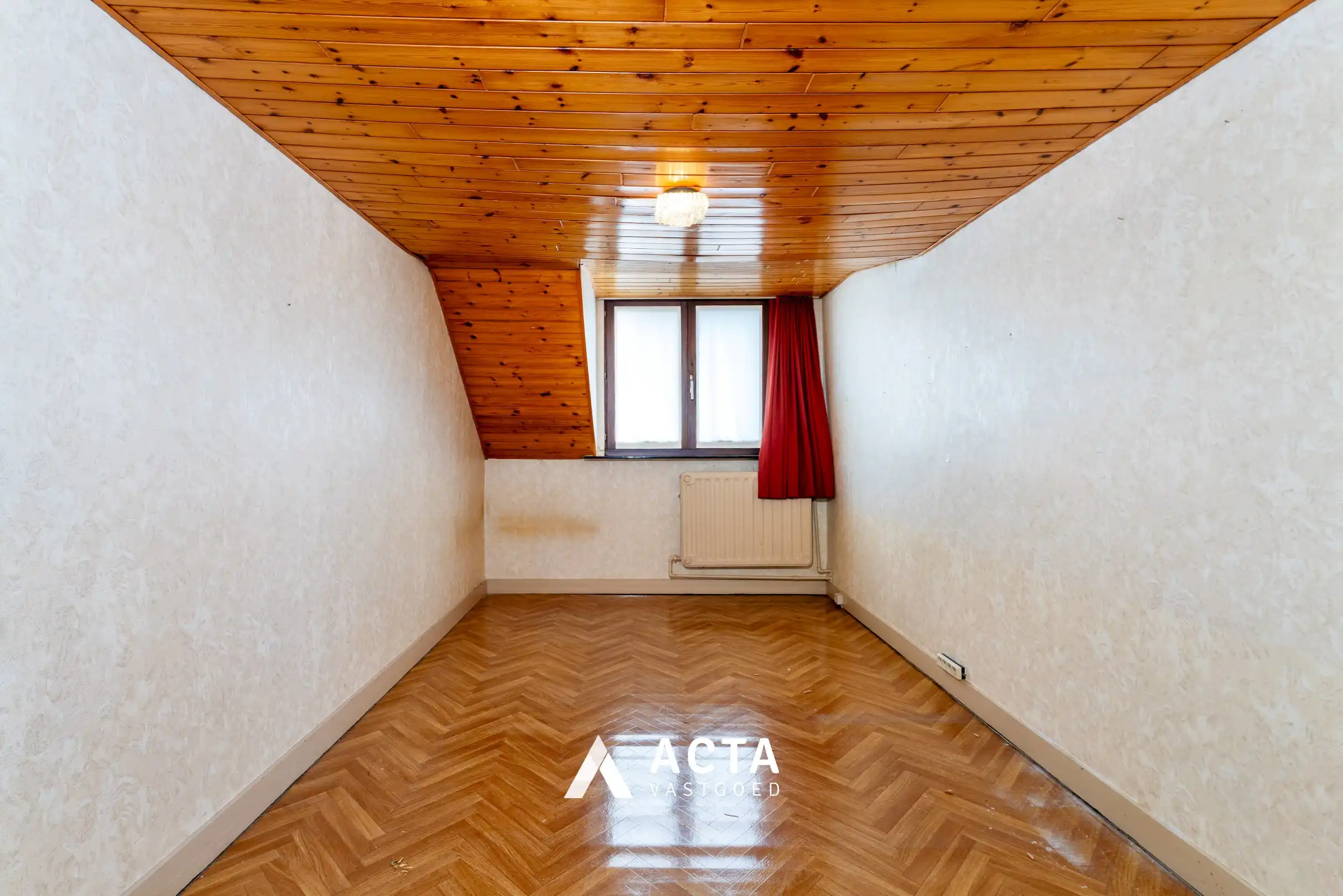 Ruime woning met 5 slaapkamers, garage en zonnige tuin  foto 24
