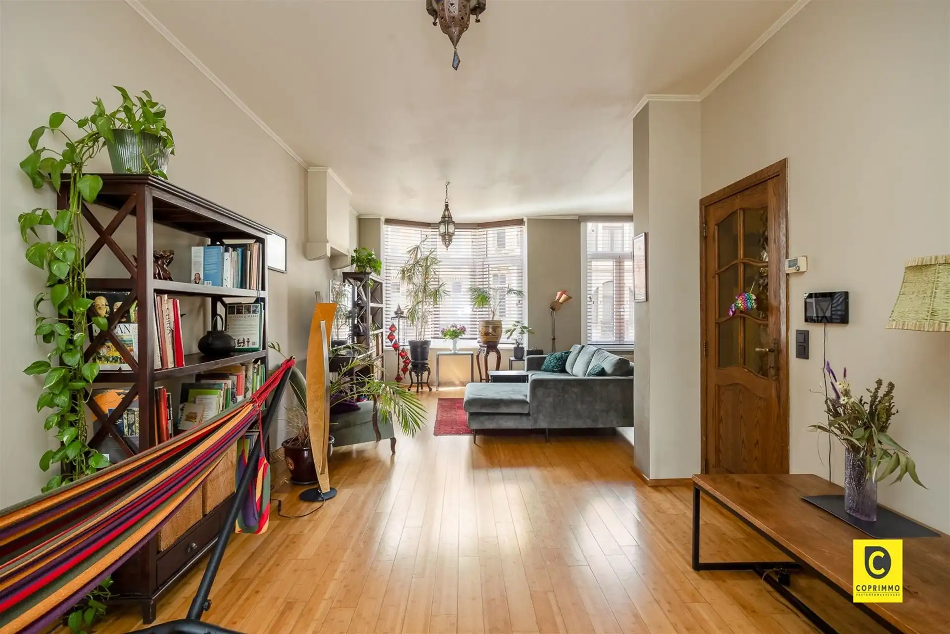 Zeer ruime bel-etage met tuin nabij Rivierenhof ! foto 5