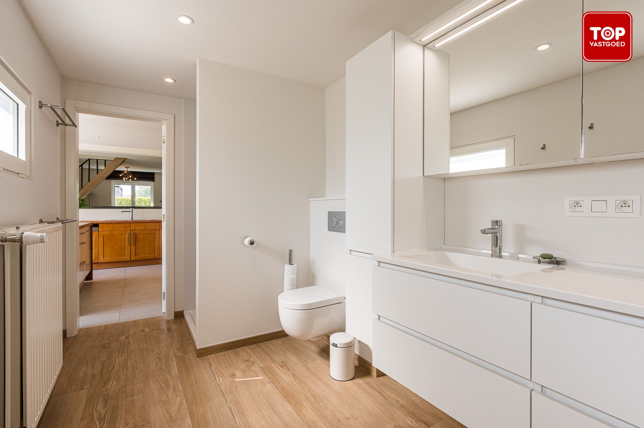 Instapklare woning met prachtige tuin in doodlopende straat. foto 14