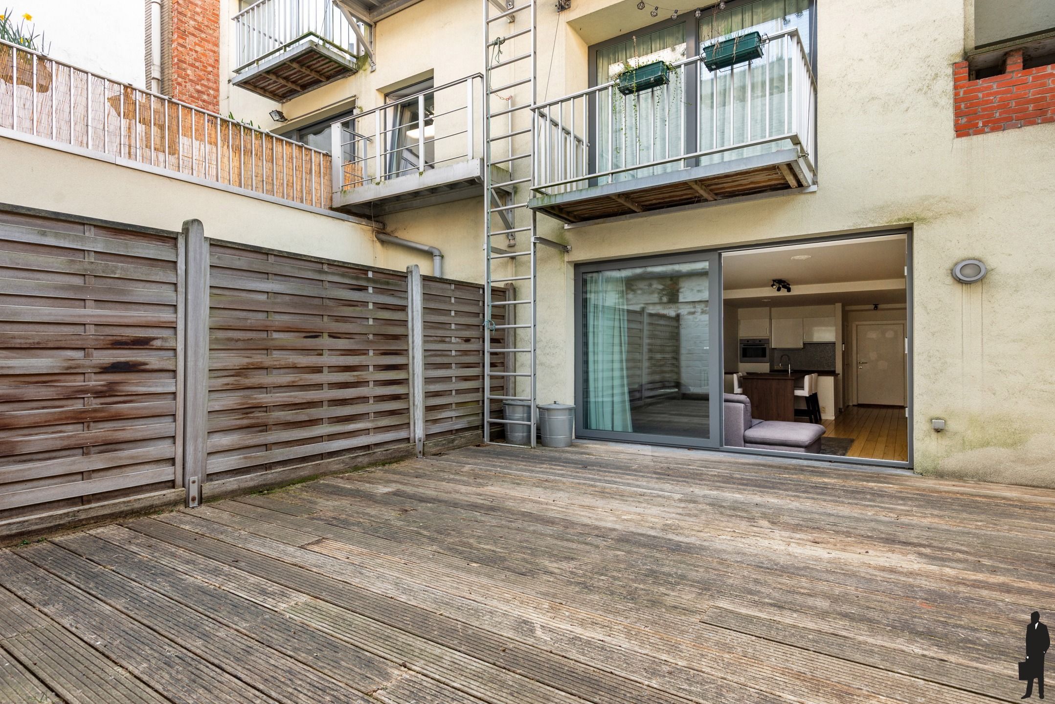 Zeldzame troef in de binnenstad: appartement met 27 m² privéterras foto 2