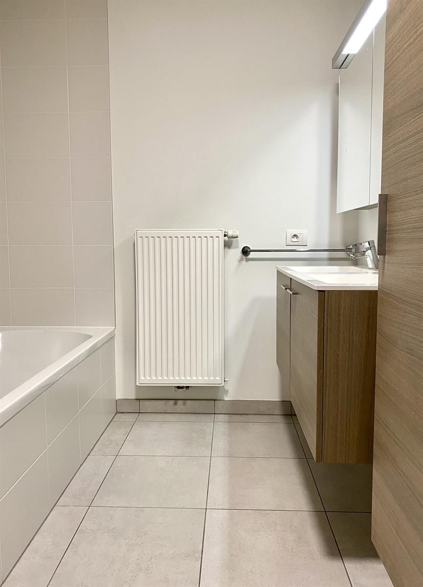Appartement met zuidwest gericht terras te Aalst! foto 15