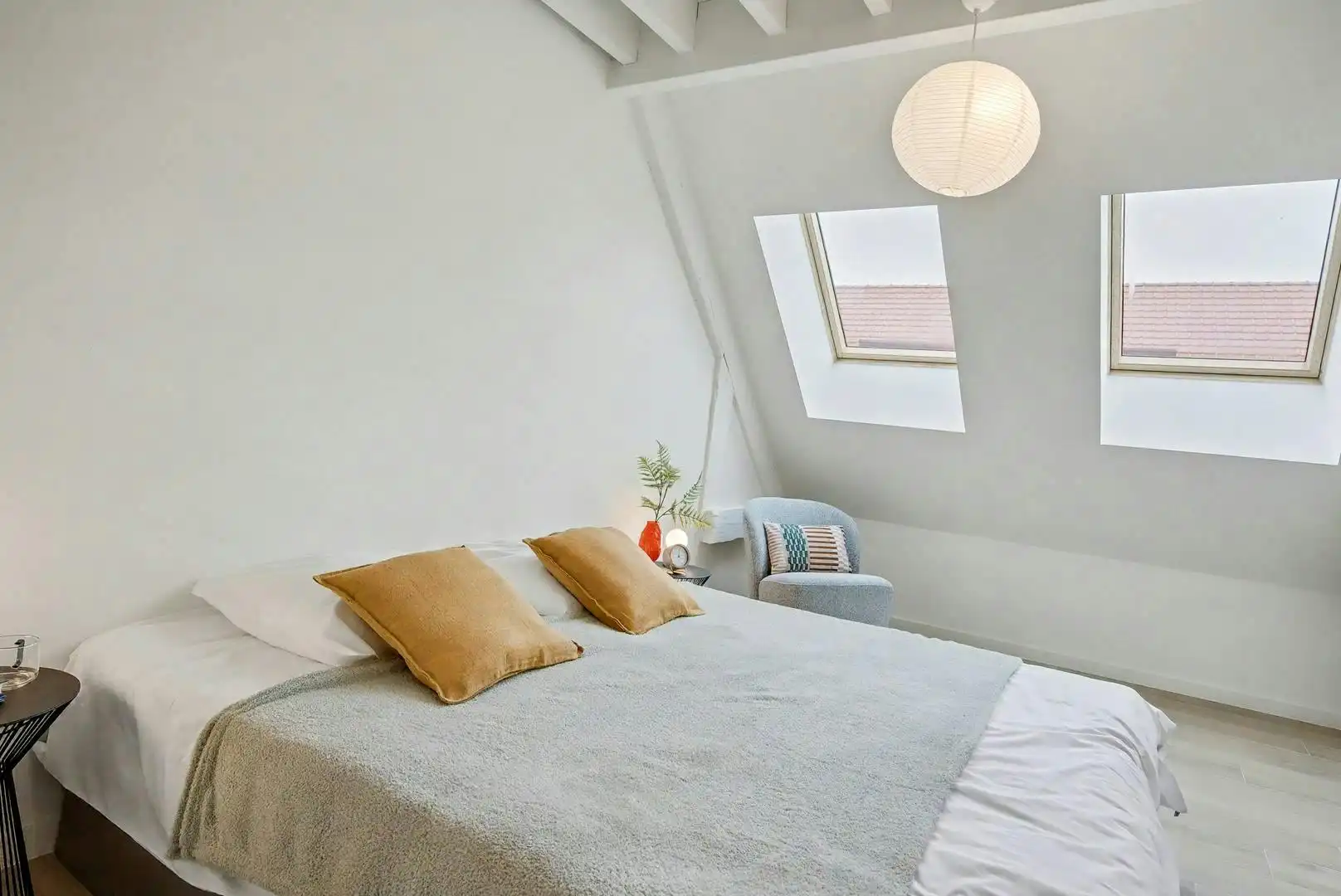 Unieke woning met 2 slaapkamers en autostaanplaats te Hasselt foto 8