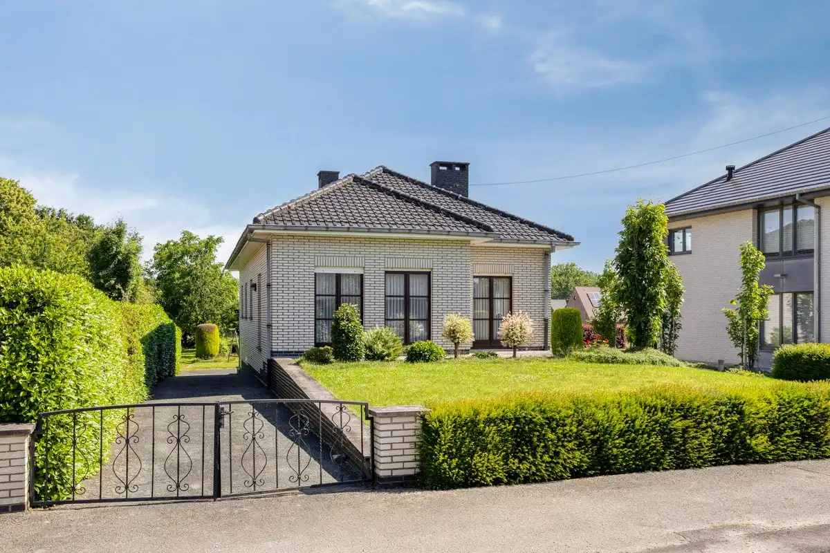 Hoofdfoto van de publicatie: Villa open bebouwing - type bungalow in Lennik