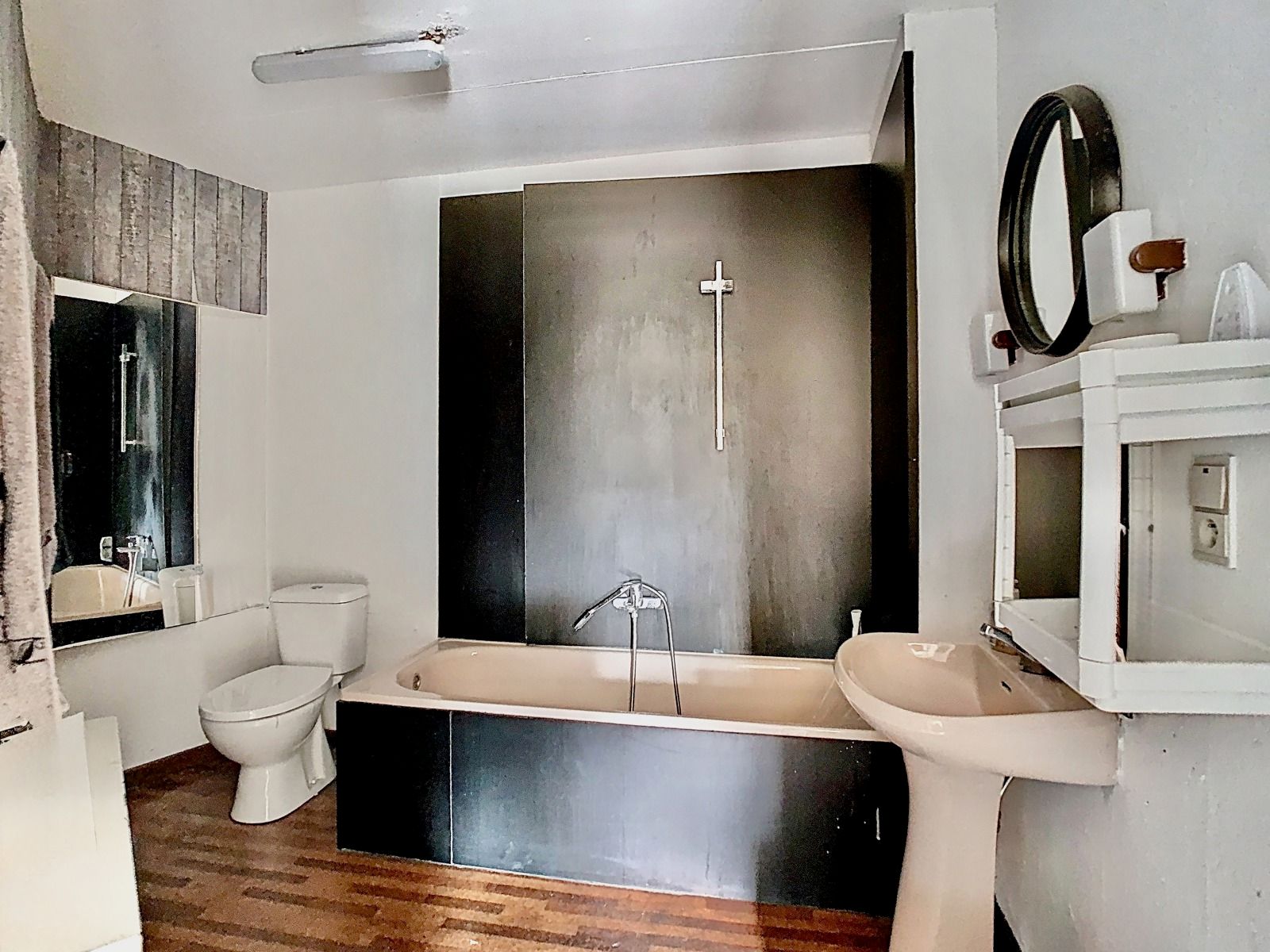 Centraal gelegen, polyvalente woning met vele mogelijkheden! foto 16