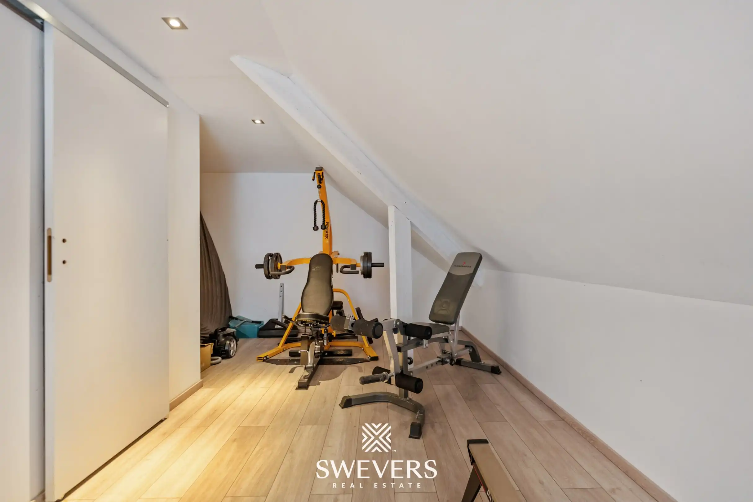 Instapklare halfopen villa met ruimte en rust op 25 are in Zonhoven foto 18
