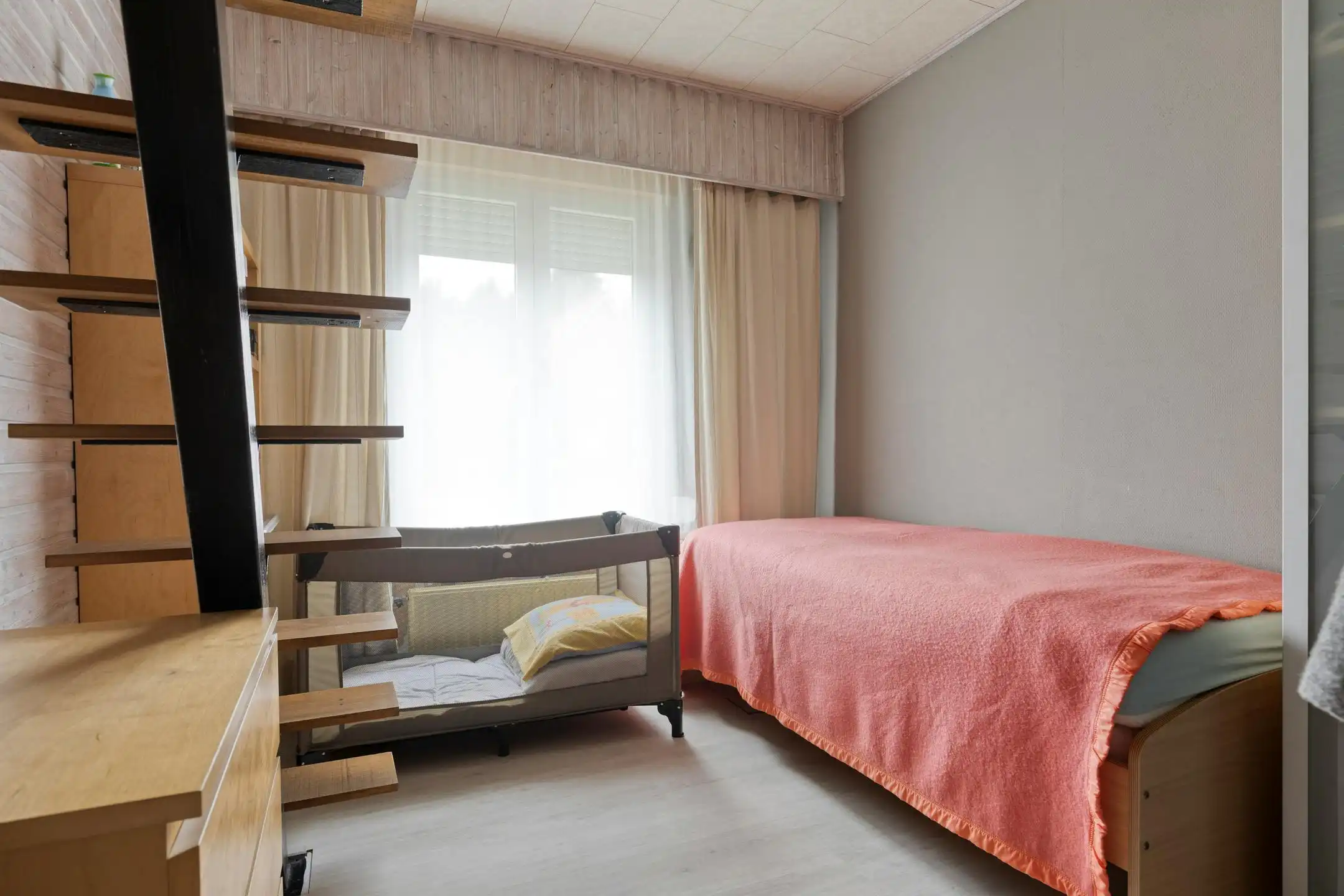 Bungalow met ruime garage te koop in Kemzeke foto 15