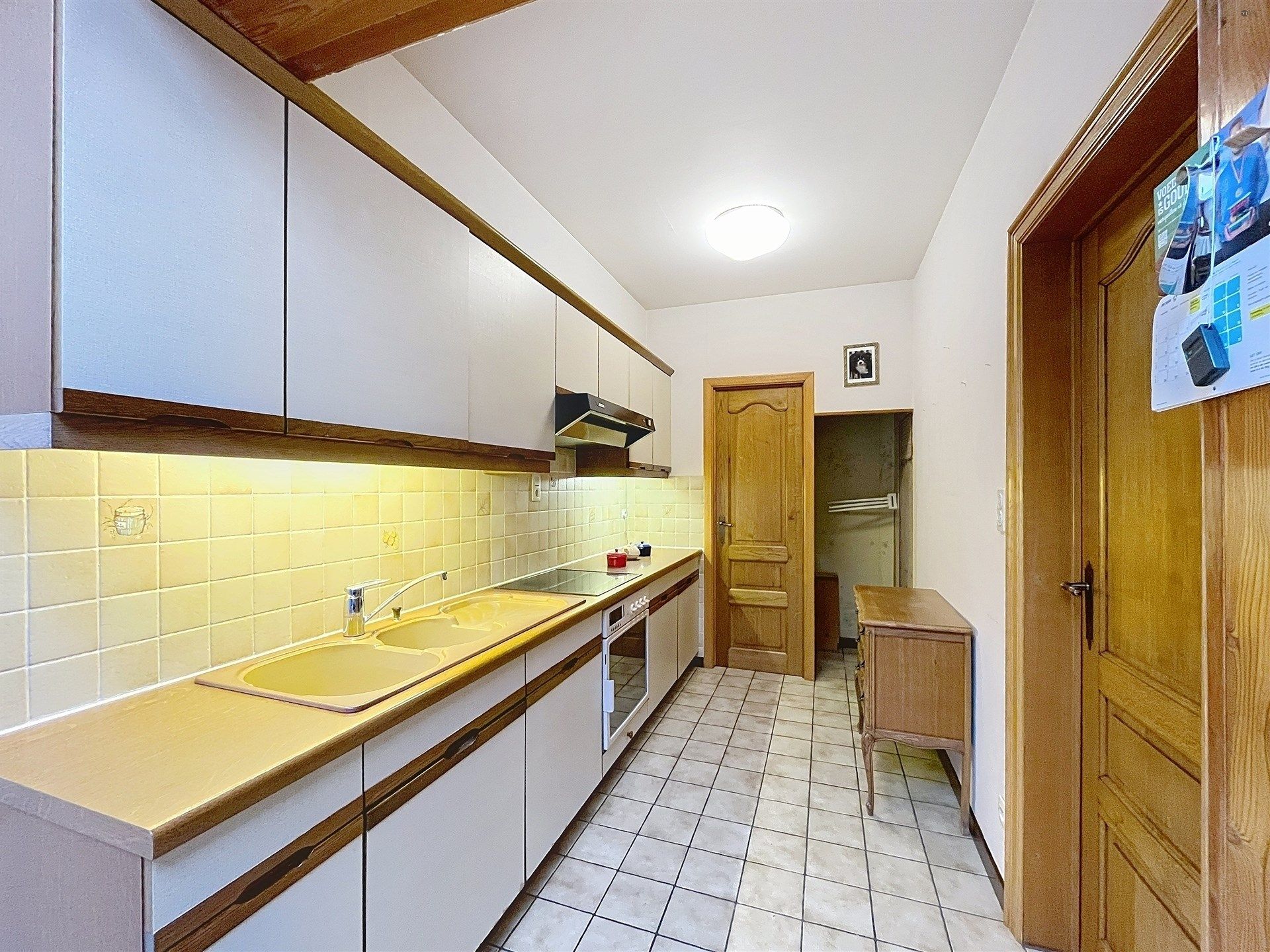 Halfopen bebouwing met 3 slpk & garage op een perceel van 428 m² foto 6