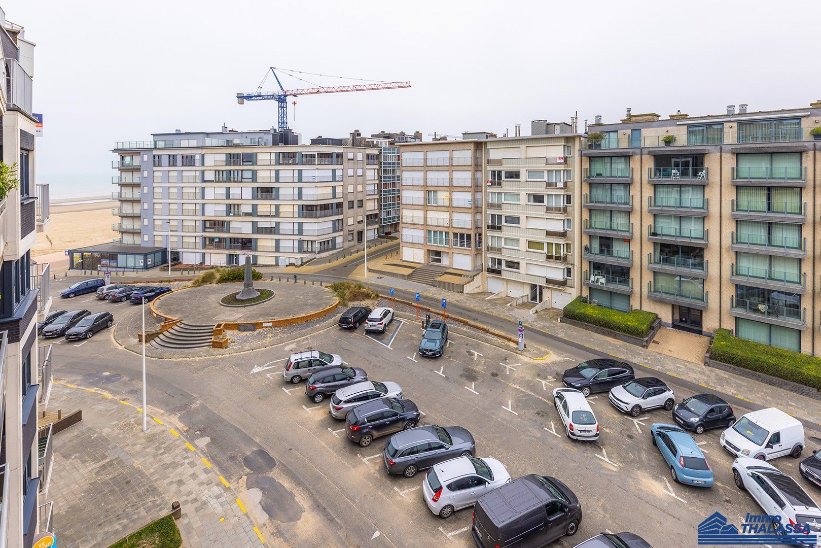 2-slaapkamerappartement op 100 meter van het strand foto 8