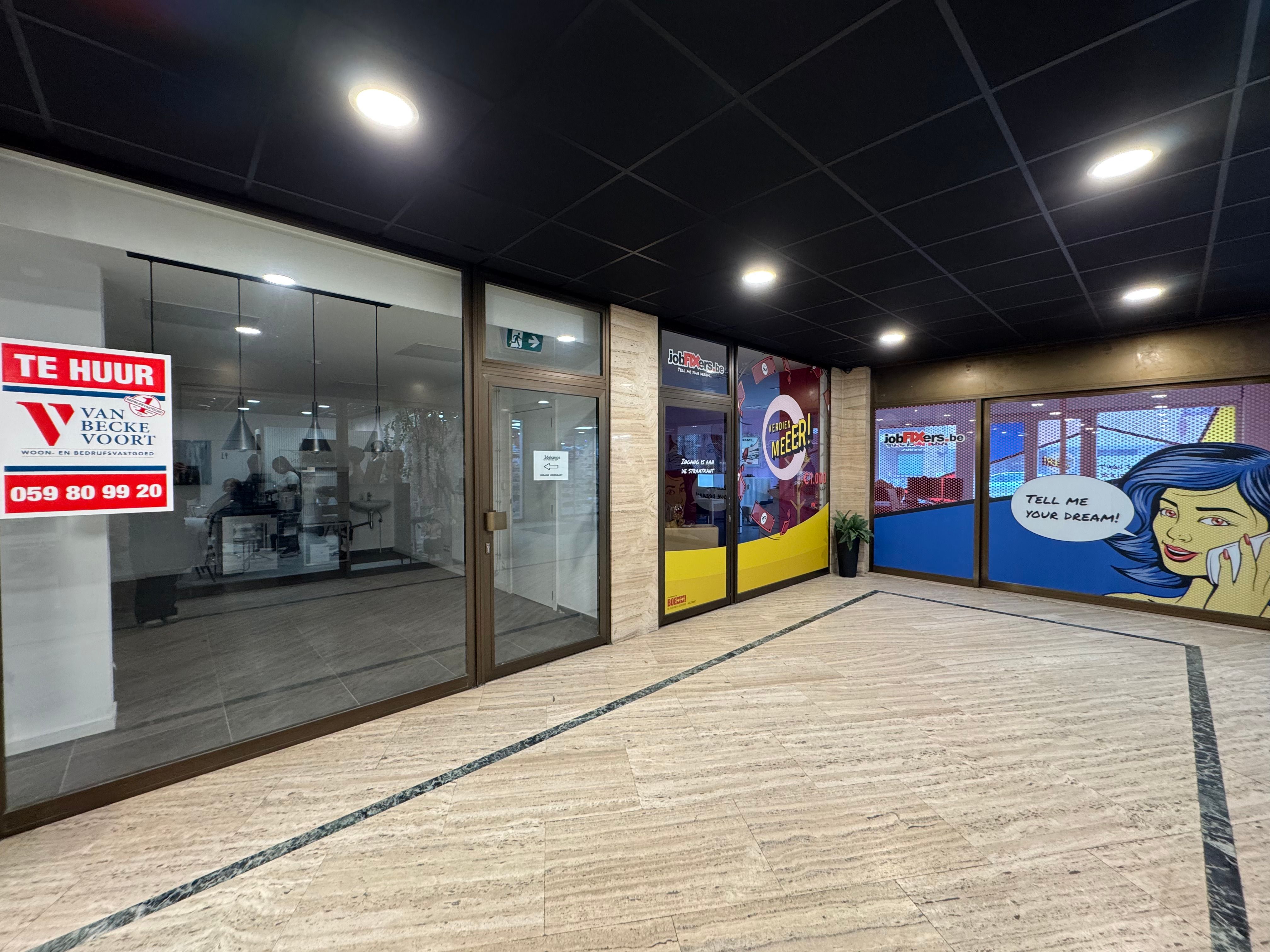 Winkel 21m² in Permeke Galerij foto 5