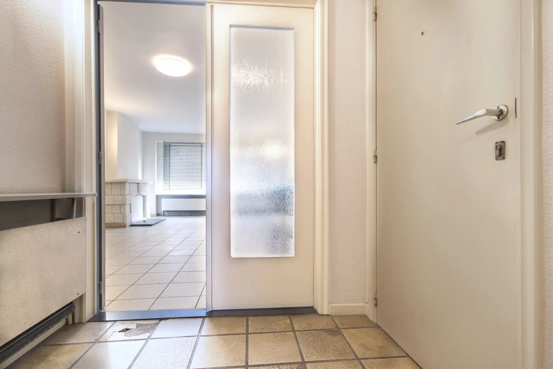 Kantoor - praktijkruimten - centraal - app. mogelijk foto 2