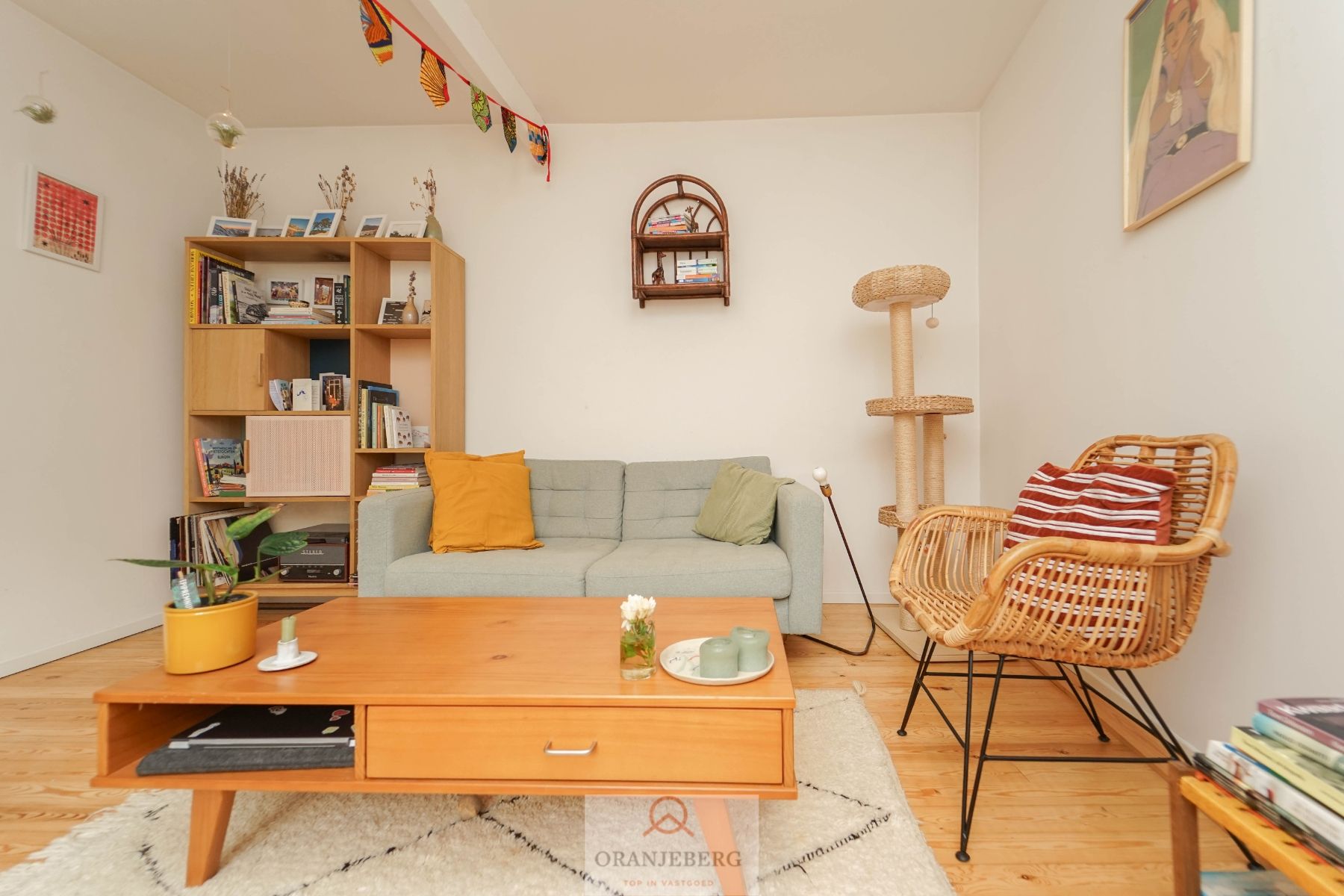 Charmante gerenoveerde woning met terras op topligging! foto 12