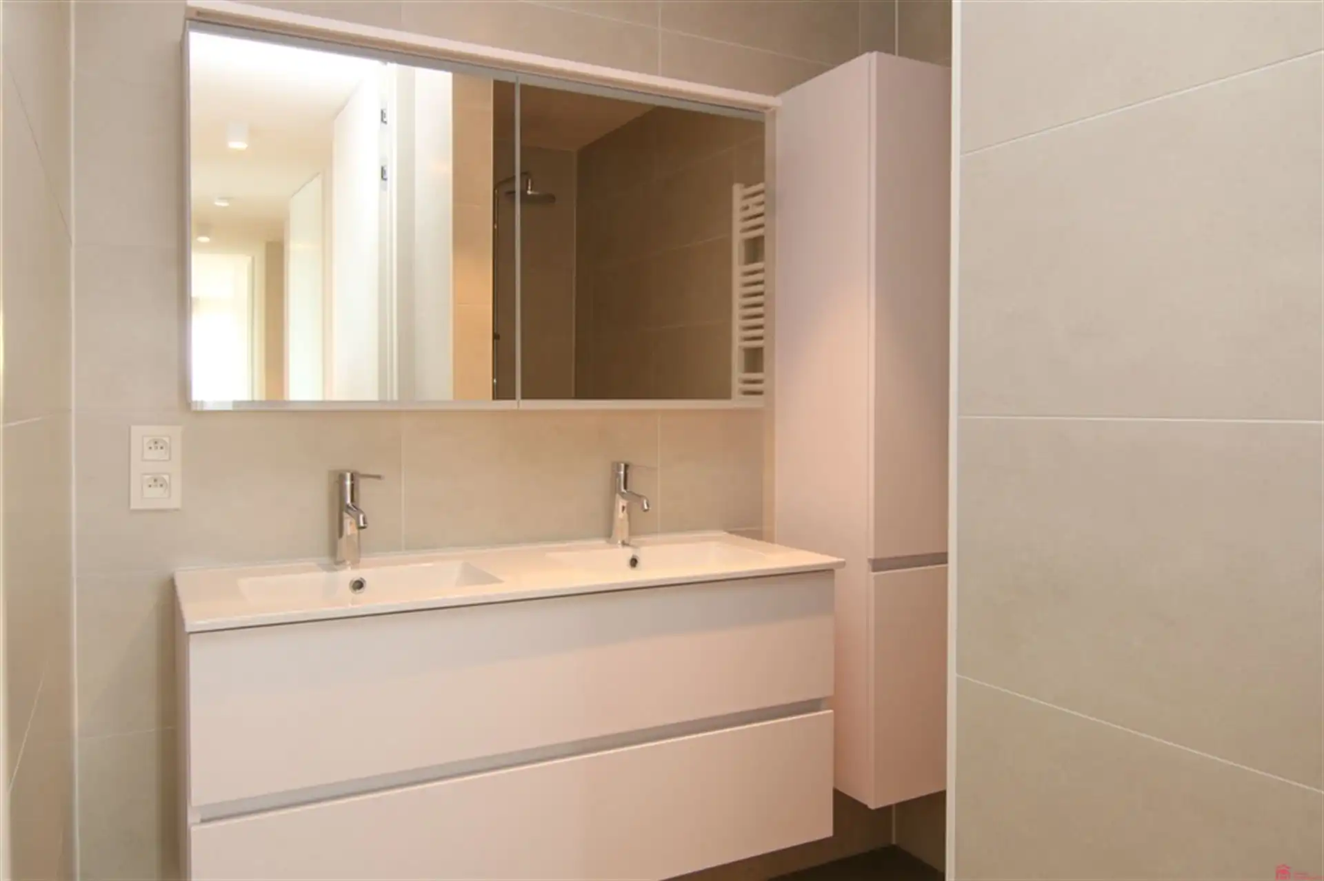 Instapklaar appartement met prachtig zicht op de Leie foto 12