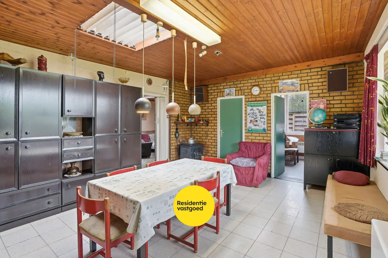 Alleenstaande bungalow op prachtige ligging in het groen foto 9