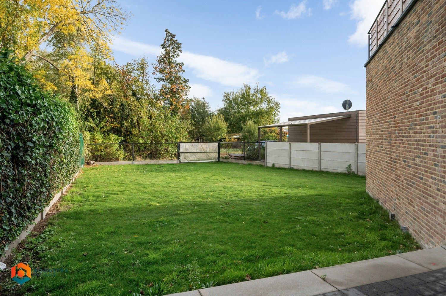 Handelszaak met tuin foto 8