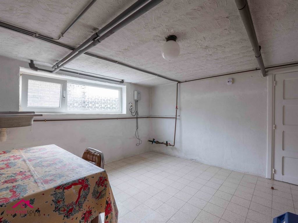 Zeer goed onderhouden vrijstaande woning foto 43