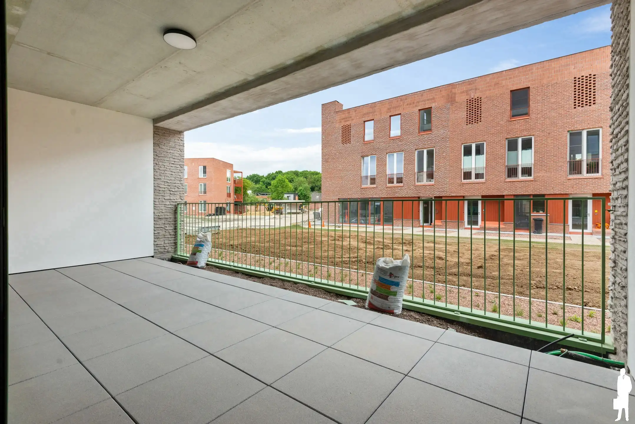 GLVL appartement met 2 slpks, ruim terras en autostaanplaats foto 11
