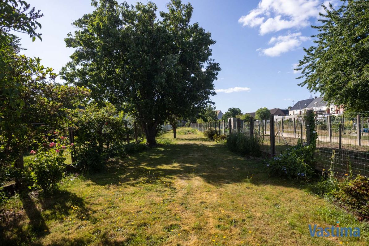 Renovatiewoning met grote tuin nabij centrum Erembodegem foto 23