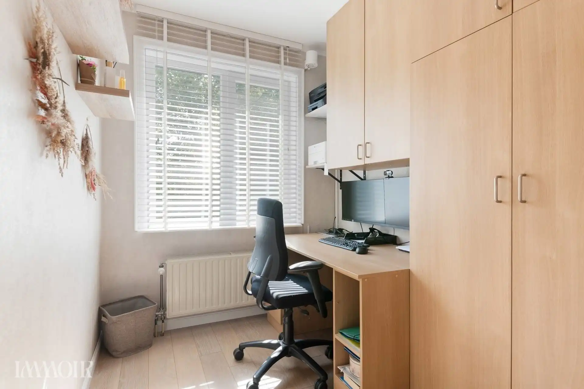 Instapklare bel-etagewoning met zonnepanelen, airco en zonnige tuin. foto 18