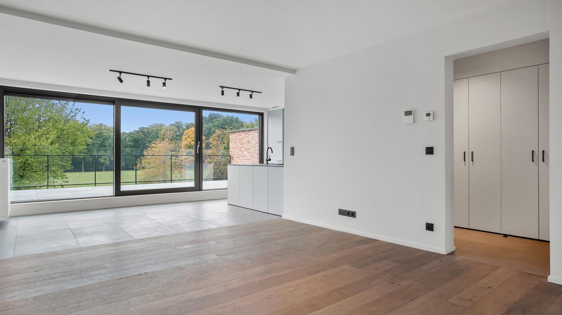 LINDEN appartement 1 slk + groot terras foto {{pictureIndex}}